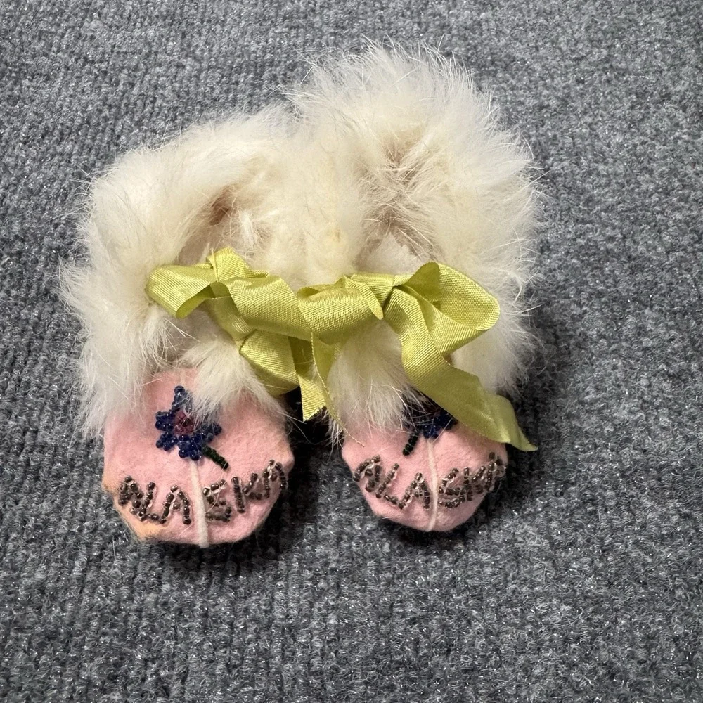 VTG Alaska Pink Baby Mukluks Shoes Beaded Rabbit Fur Trim Green Ribbon 50's-60's